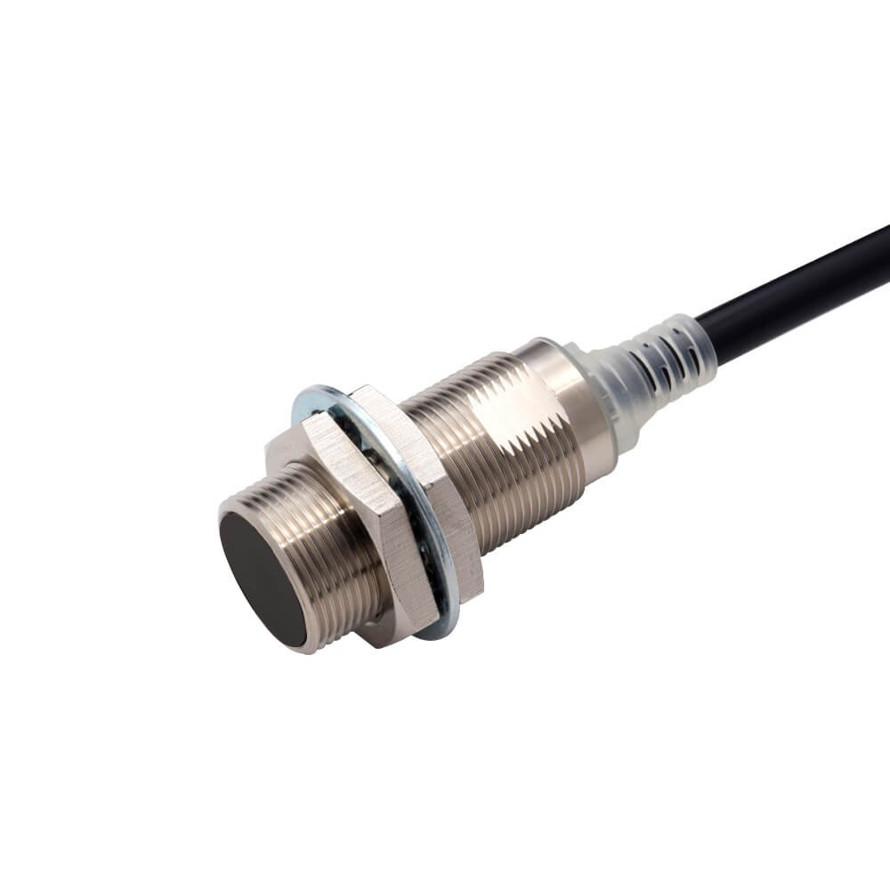E2E-X8x18-xM Proximity sensor, inductive, nickel-brass, short body, M18, shielded, 8 mm, DC, 3-wire, PNP NO, IO-Link COM3, 10 m cable - Image 1