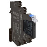 Slimline SSR 6 mm, incl. socket, AC output TRIAC, 2 A, Push-in terminals, 24 VAC/DC, Zero-cross